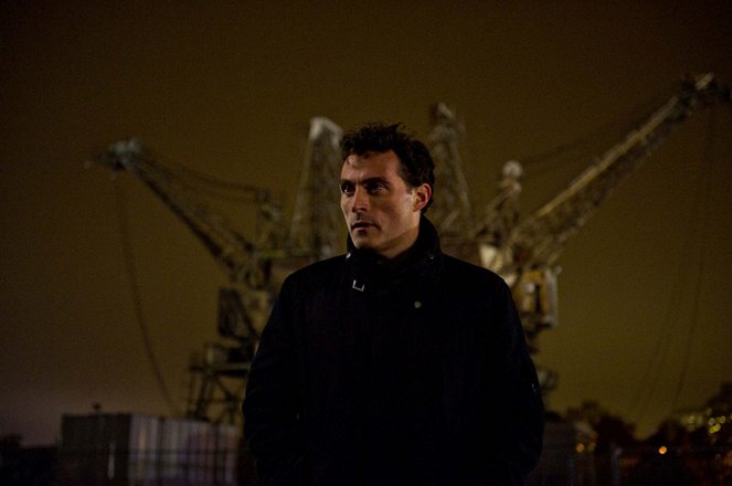 All Things to All Men - Filmfotók - Rufus Sewell