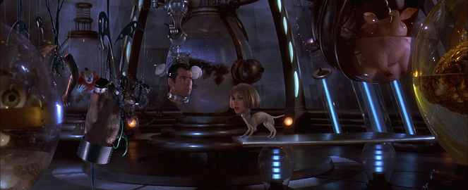 Mars Attacks! - Van film - Pierce Brosnan, Sarah Jessica Parker