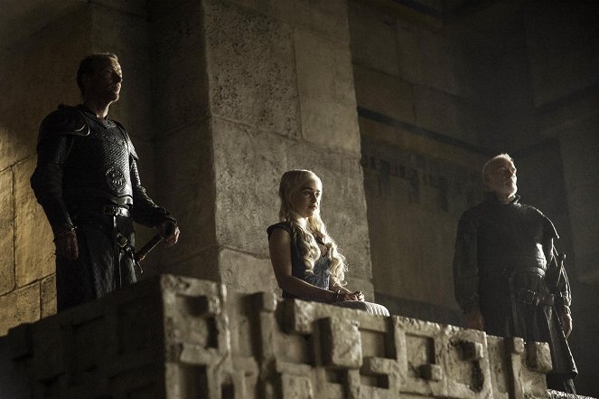 Game Of Thrones - Die Gesetze von Göttern und Menschen - Filmfotos - Iain Glen, Emilia Clarke, Ian McElhinney