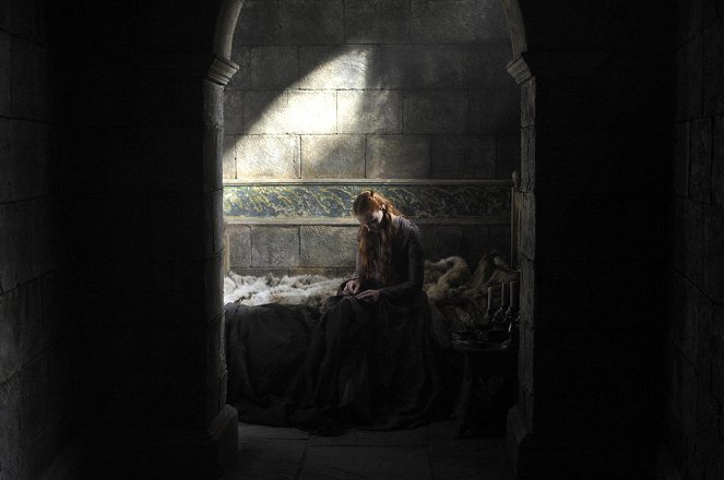 Game of Thrones - The Mountain and the Viper - Photos - Sophie Turner