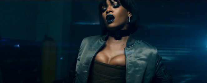 Eminem feat. Rihanna - The Monster - Van film - Rihanna