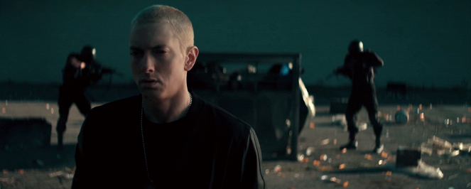 Eminem feat. Rihanna - The Monster - Van film - Eminem