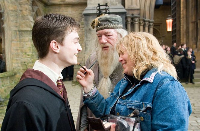 Harry Potter and the Order of the Phoenix - Van de set - Daniel Radcliffe, Michael Gambon