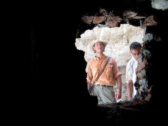 Digging for the Truth - Season 1 - Nefertiti: The Mummy Returns - Filmfotók
