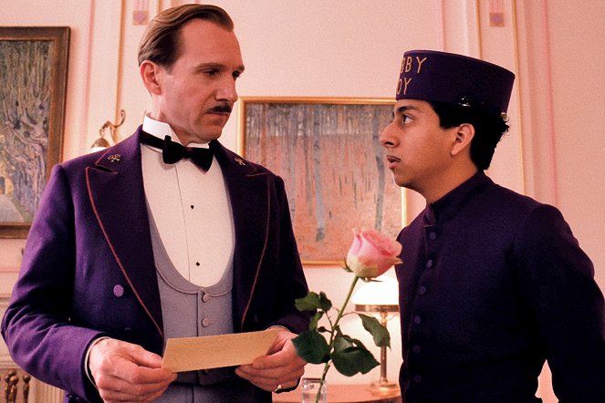 A Grand Budapest Hotel - Filmfotók - Ralph Fiennes, Tony Revolori