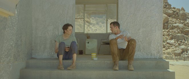Young Ones - Film - Kodi Smit-McPhee, Nicholas Hoult