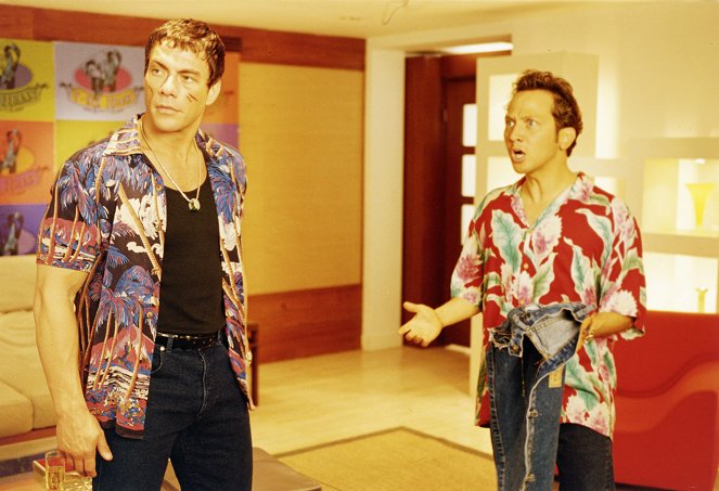 Rajtaütés - Filmfotók - Jean-Claude Van Damme, Rob Schneider