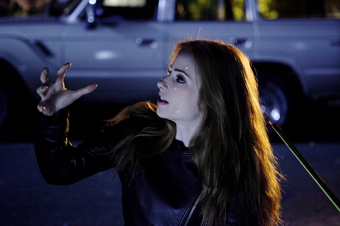 Grimm - The Three Bad Wolves - De filmagens - Jaime Ray Newman