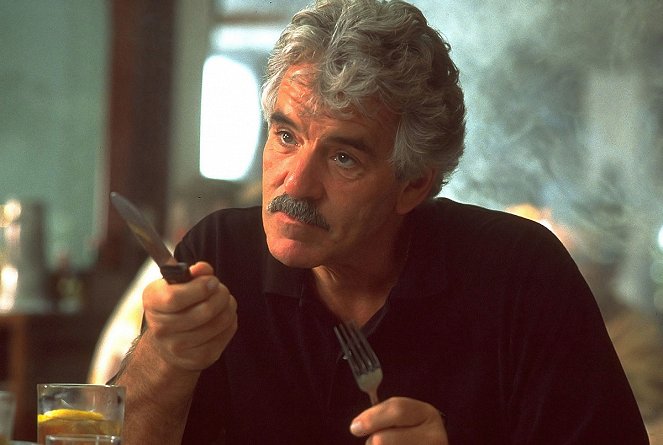 Big Trouble - Do filme - Dennis Farina