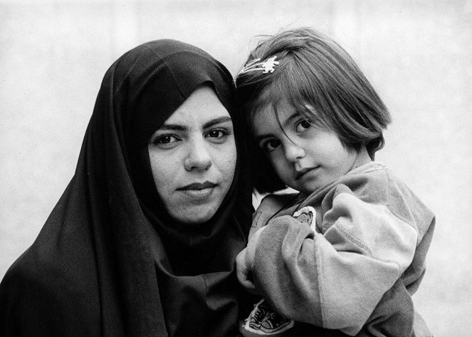 Divorce Iranian Style - Kuvat elokuvasta