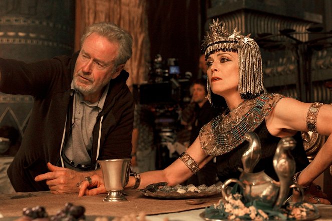 Exodus: Istenek és királyok - Forgatási fotók - Ridley Scott, Sigourney Weaver