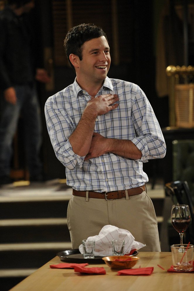 Undateable - Season 1 - Pants Buddies - Photos - Brent Morin