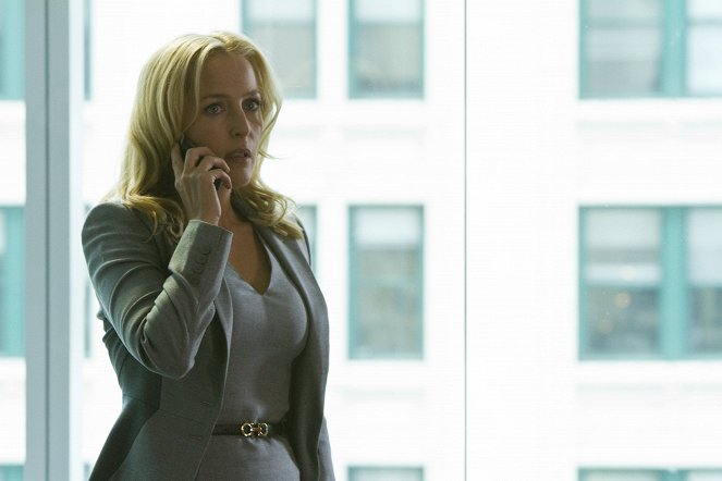 Crisis - If You Are Watching This I Am Dead - Van film - Gillian Anderson