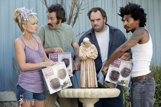 My Name Is Earl - Made a Lady Think I Was God - Photos - Jaime Pressly, Jason Lee, Ethan Suplee, Eddie Steeples