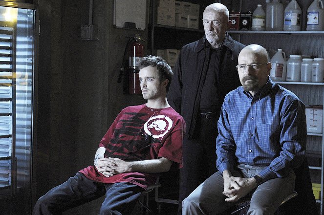 Breaking Bad - Season 4 - Box Cutter - Photos - Aaron Paul, Jonathan Banks, Bryan Cranston