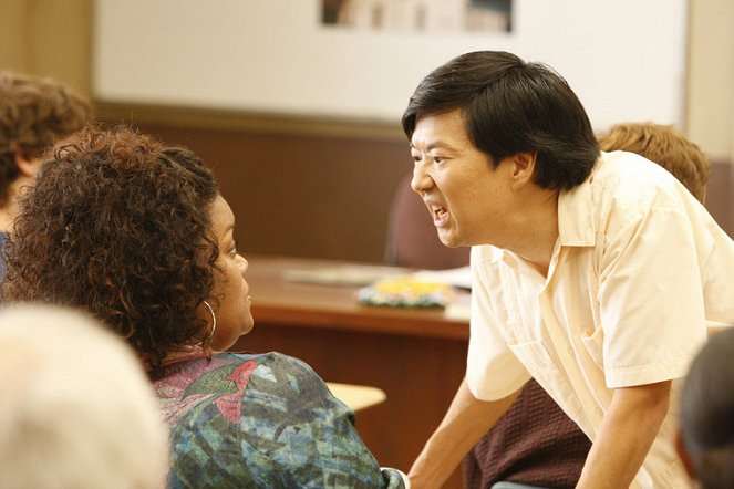 Community - Spanish 101 - Van film - Ken Jeong