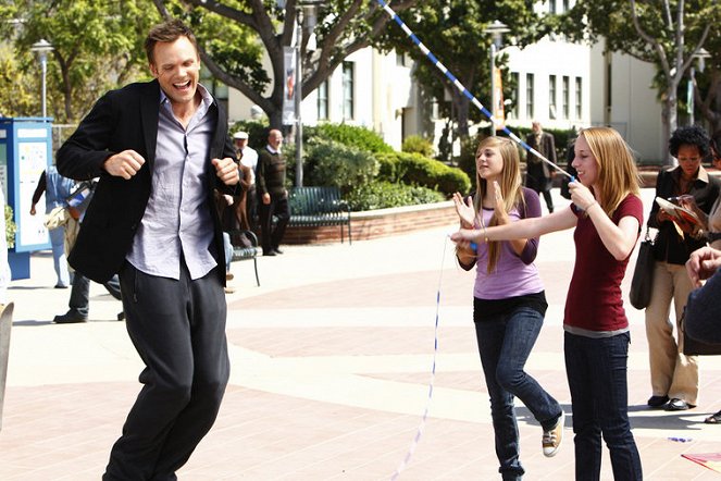 Community - Introduction to Film - Photos - Joel McHale