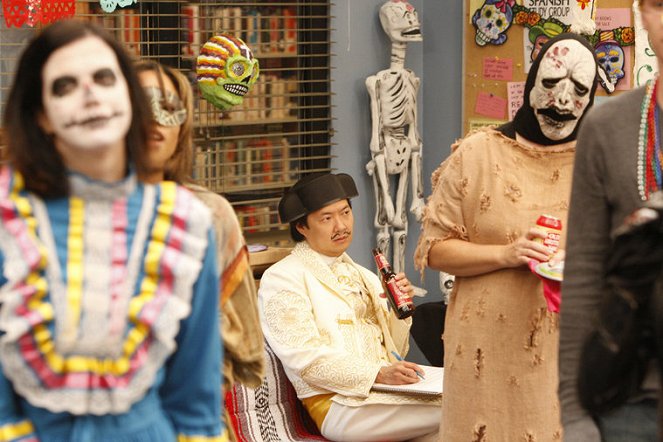 Community - Mexikanisches Halloween - Filmfotos - Ken Jeong