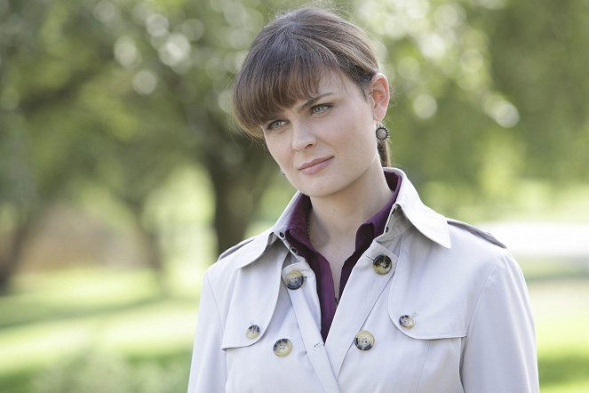 Ossos - The Twisted Bones in the Melted Truck - Do filme - Emily Deschanel