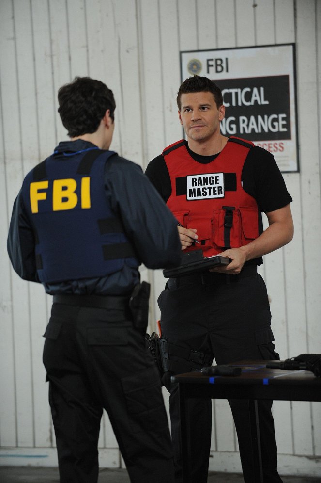 Bones - The Prince in the Plastic - Van film - David Boreanaz