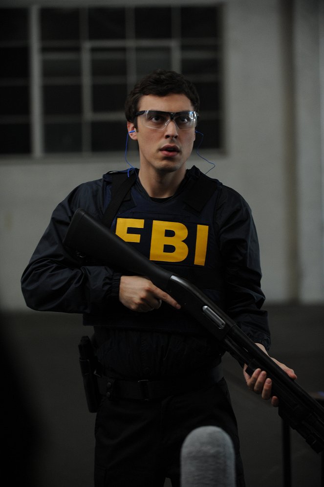 Bones - Season 7 - The Prince in the Plastic - Photos - John Francis Daley