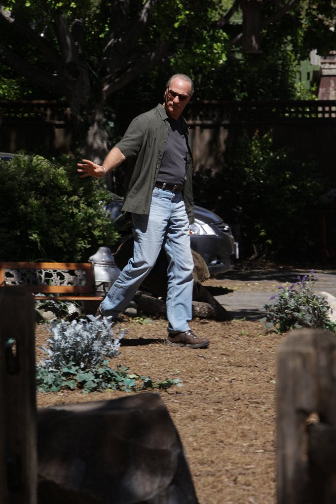 Parenthood - Season 1 - Lost and Found - Photos - Craig T. Nelson