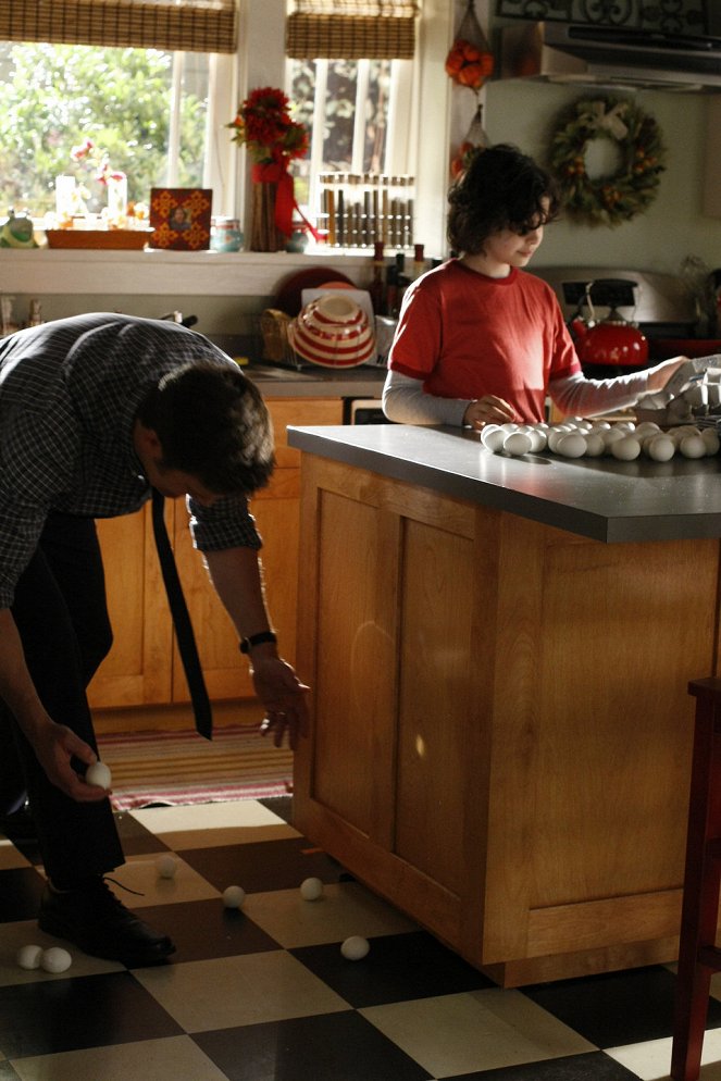 Parenthood - Put Yourself Out There - Photos - Max Burkholder