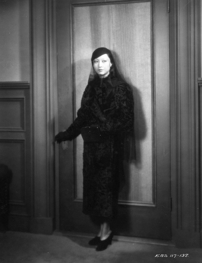 A Study in Scarlet - Do filme - Anna May Wong