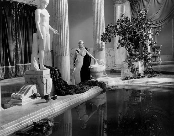 Cleopatra - Filmfotók - Gertrude Michael
