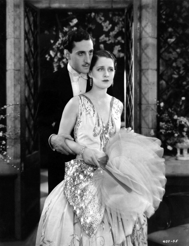 The Last of Mrs. Cheyney - Filmfotók - Basil Rathbone, Norma Shearer