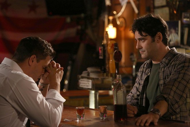 Ossos - Season 9 - The Secrets in the Proposal - Do filme - David Boreanaz, Mather Zickel