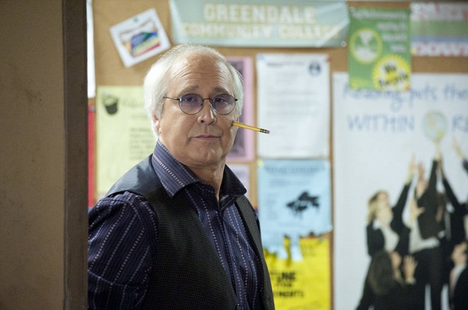 Community - Intro to Political Science - Do filme - Chevy Chase