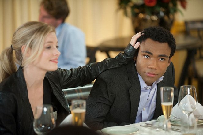 Community - Competitive Wine Tasting - Photos - Gillian Jacobs, Donald Glover