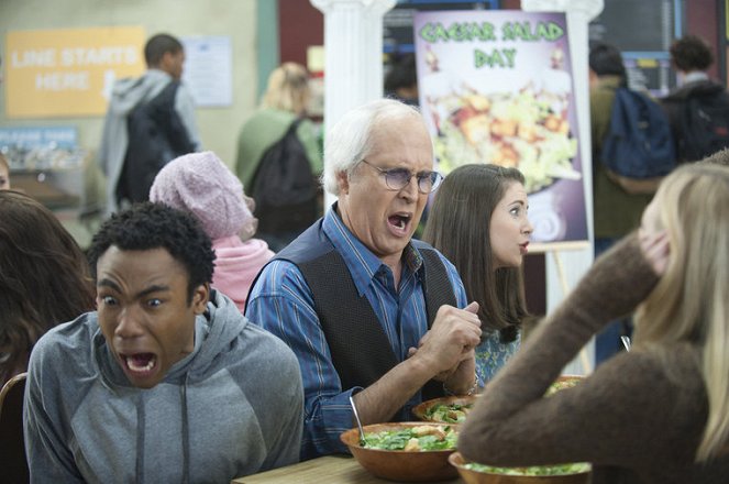 Community - Paradigms of Human Memory - Van film - Donald Glover, Chevy Chase, Alison Brie