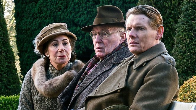 Wodehouse in Exile - Filmfotos - Zoë Wanamaker, Tim Pigott-Smith, Julian Rhind-Tutt