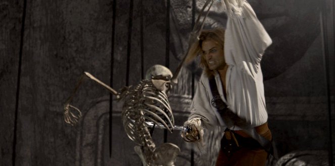 Pirates - Filmfotos - Evan Stone