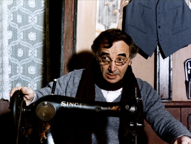 Les Fantômes du chapelier - Filmfotók - Charles Aznavour