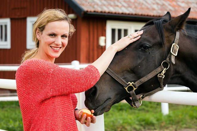 Inga Lindströmová - Splnený sen - Promo - Anja Nejarri