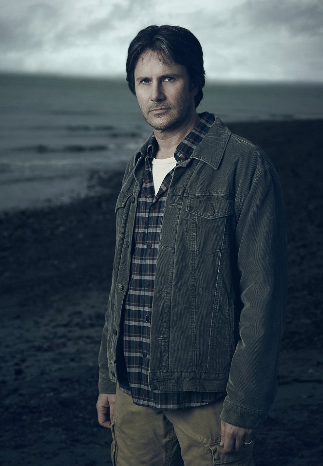 Gracepoint - Promo - Josh Hamilton