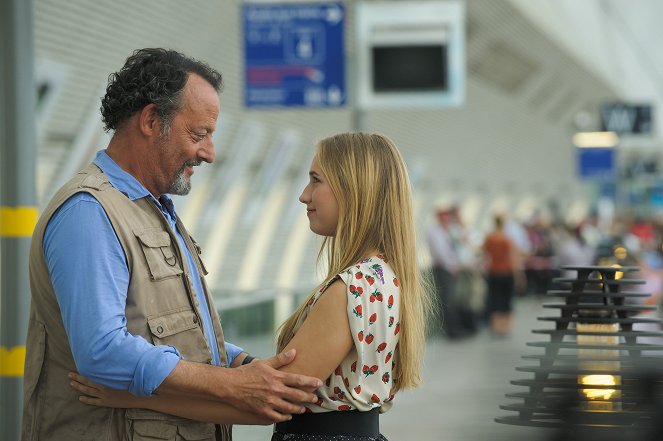 Avis de mistral - Van film - Jean Reno, Chloé Jouannet