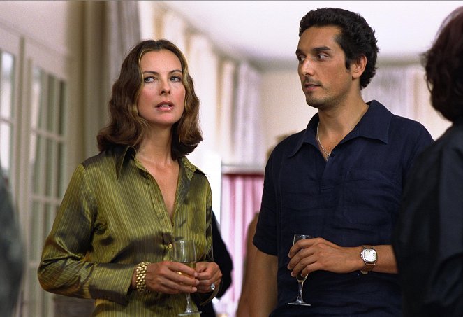 See How They Run - Photos - Carole Bouquet