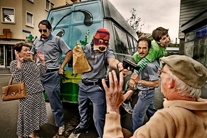 Geld oder Leben - Filmfotók - Maja Stolle, Sebastian Arenas, Pablo Aguilar, Kurt Bigger