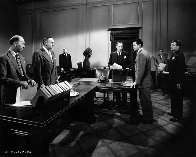 Convicted - Photos - Broderick Crawford, Glenn Ford
