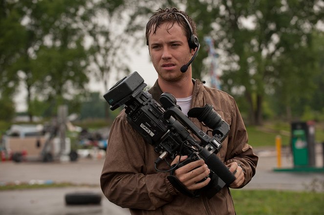 Into the Storm - Photos - Jeremy Sumpter