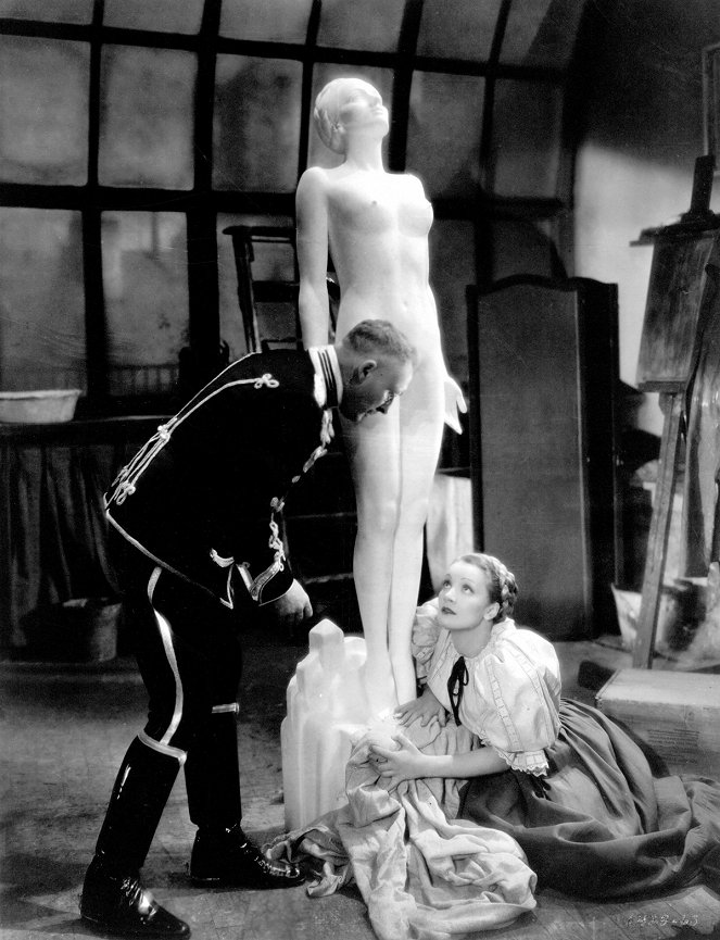 Das hohe Lied - Filmfotos - Lionel Atwill, Marlene Dietrich