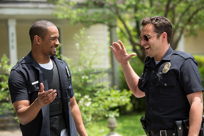 Let's Be Cops - Van film - Damon Wayans Jr., Jake Johnson