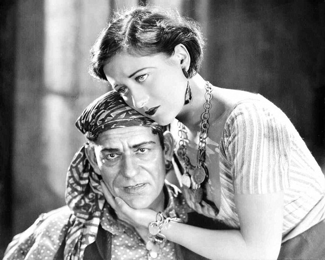 The Unknown - Photos - Lon Chaney, Joan Crawford