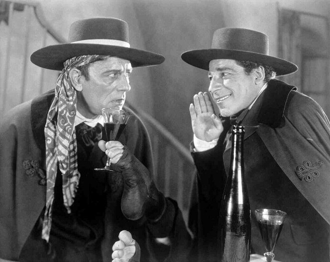 The Unknown - Photos - Lon Chaney, John George