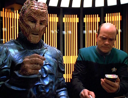 Star Trek: Voyager - Season 4 - The Killing Game, Part I - Photos - Mark Metcalf, Robert Picardo