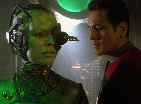 Star Trek: Voyager - Season 4 - Scorpion, Part II - Photos - Jeri Ryan, Robert Beltran